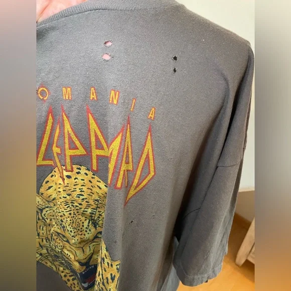 Goodie Two Sleeves : Destructed Def Leppard Graphic Tee - Picture 6 of 10